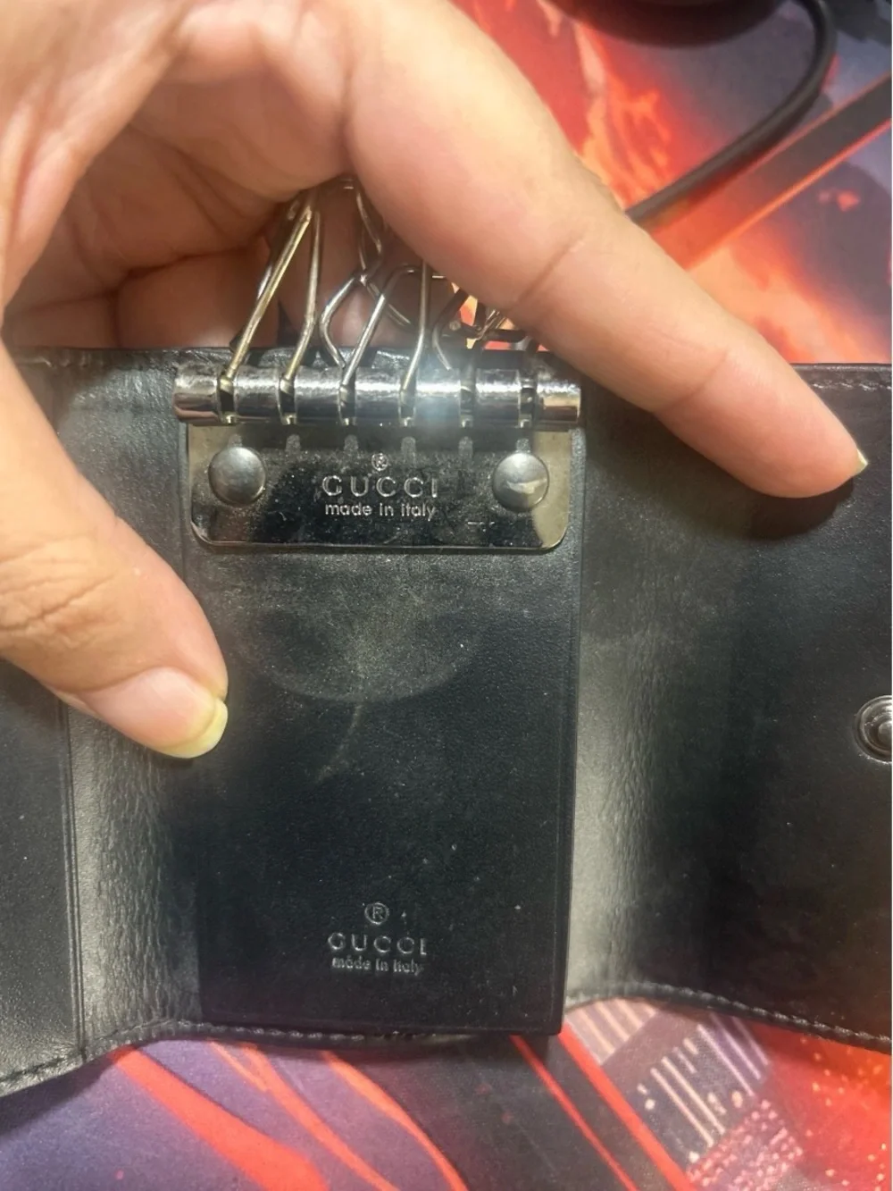 Gucci sleek key